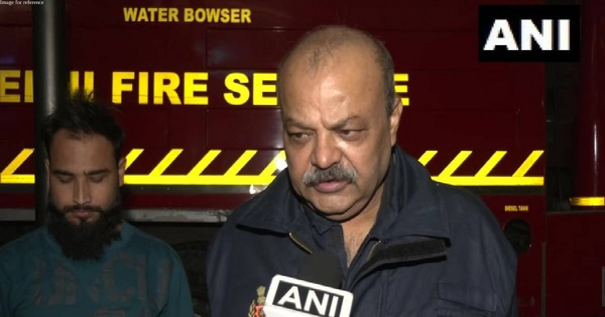 Delhi: Chandini Chowk fire still not under control, major part of building damaged